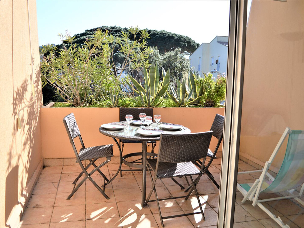 Studio cabine 4 pers. avec terrasse et parking à Cavalaire - Photo 1