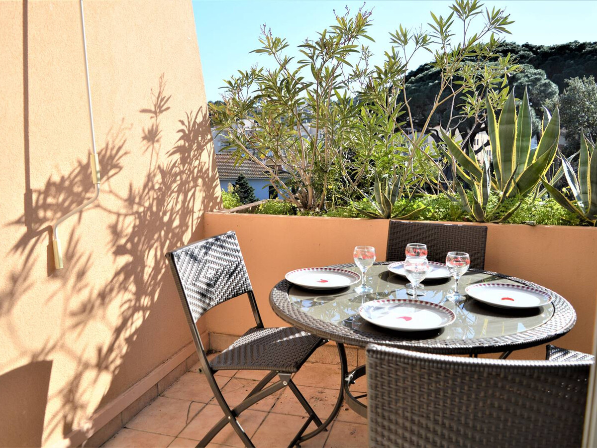 Studio cabine 4 pers. avec terrasse et parking à Cavalaire - Photo 3