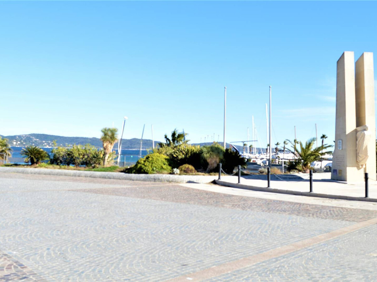 Studio cabine 4 pers. avec terrasse et parking à Cavalaire - Photo 10