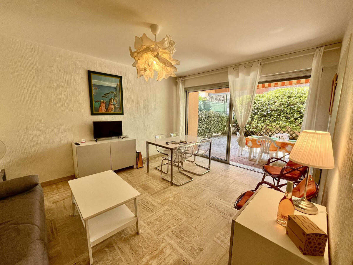 Appartement 4 couchages près de la plage à Cavalaire - Photo 2
