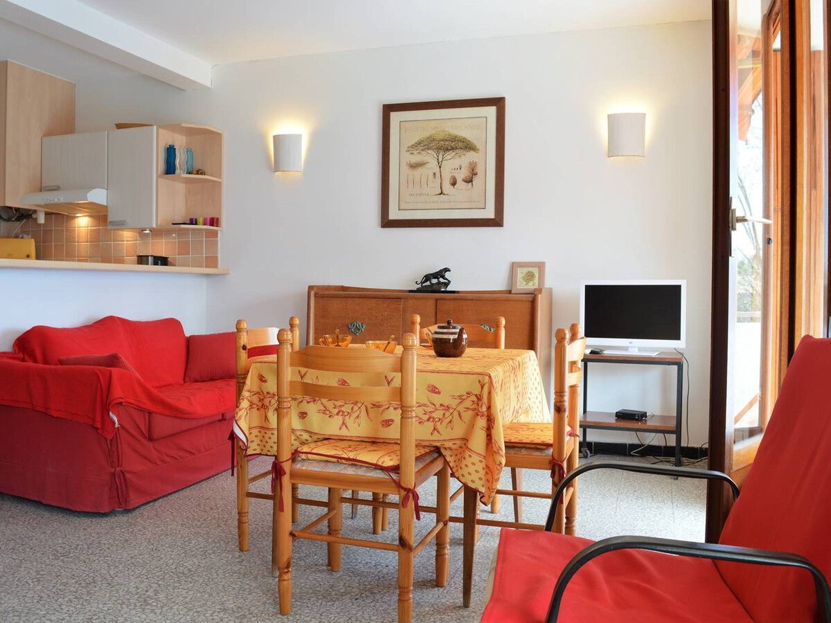 T2 avec balcon à 300m de la plage, Le Lavandou - Photo 3