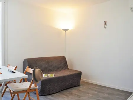 Location appartement à Le Lavandou, Appartement Climat. 4 pers. avec Parking Privatif au Lavandou, Proche Centre et Plage