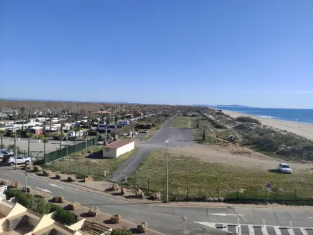 Studio climatisé 2 pers. au Cap d'Agde avec terrasse mer : photo 3