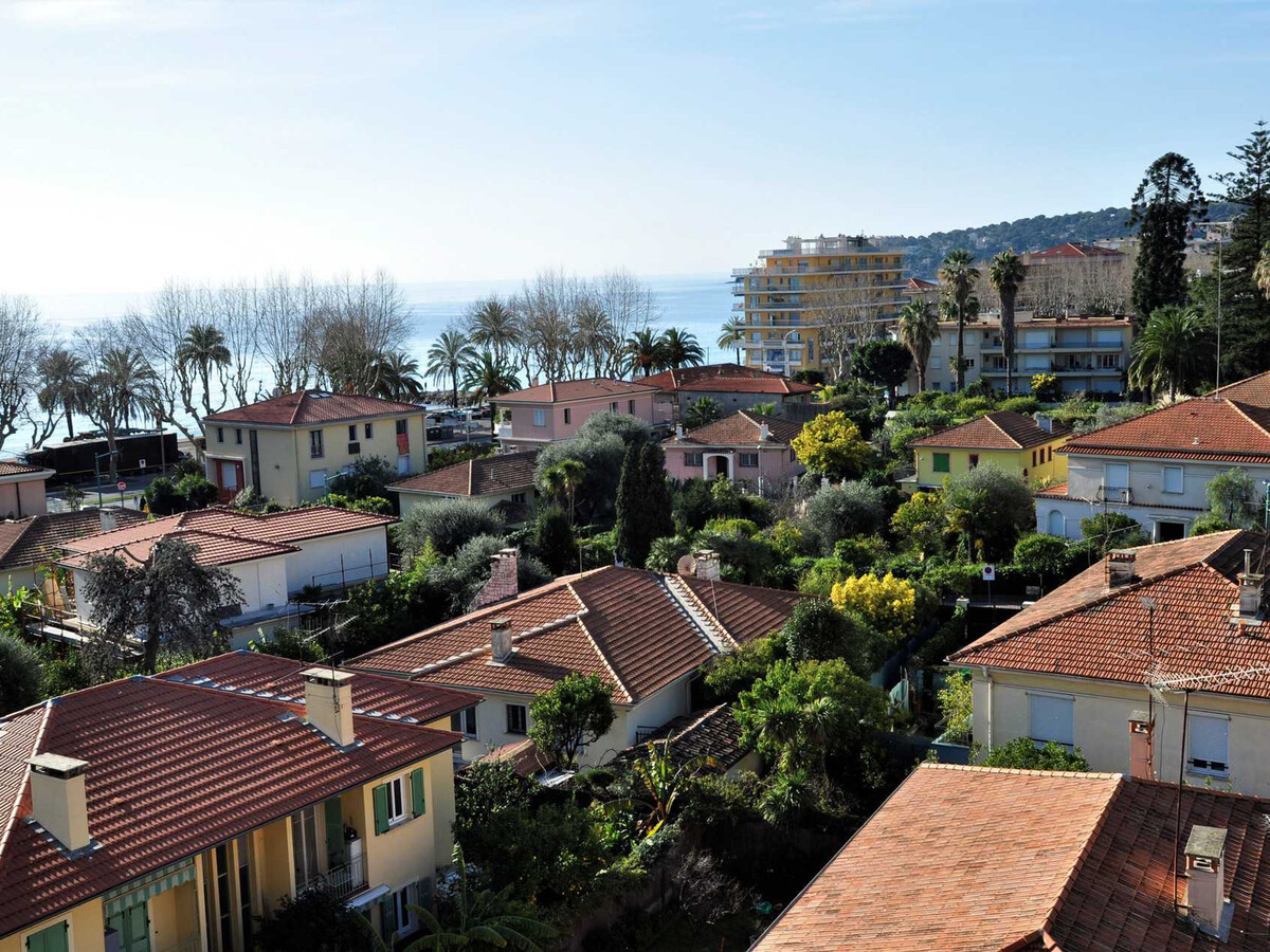 Appartement 3 pièces avec balcon à Menton, proche plage - Photo 1