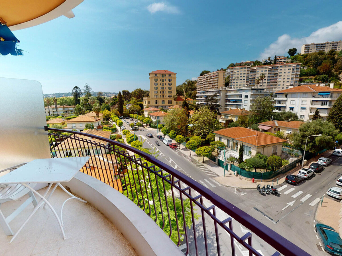 Appartement 3 pièces avec balcon à Menton, proche plage - Photo 3