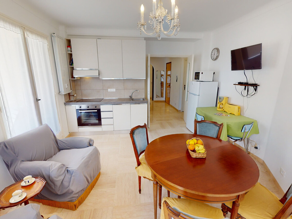 Appartement 3 pièces avec balcon à Menton, proche plage - Photo 4