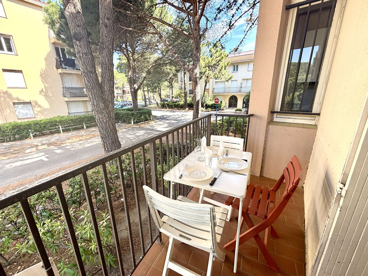 Appartement 2 pièces balcon, à 50 m de la plage - Photo 8