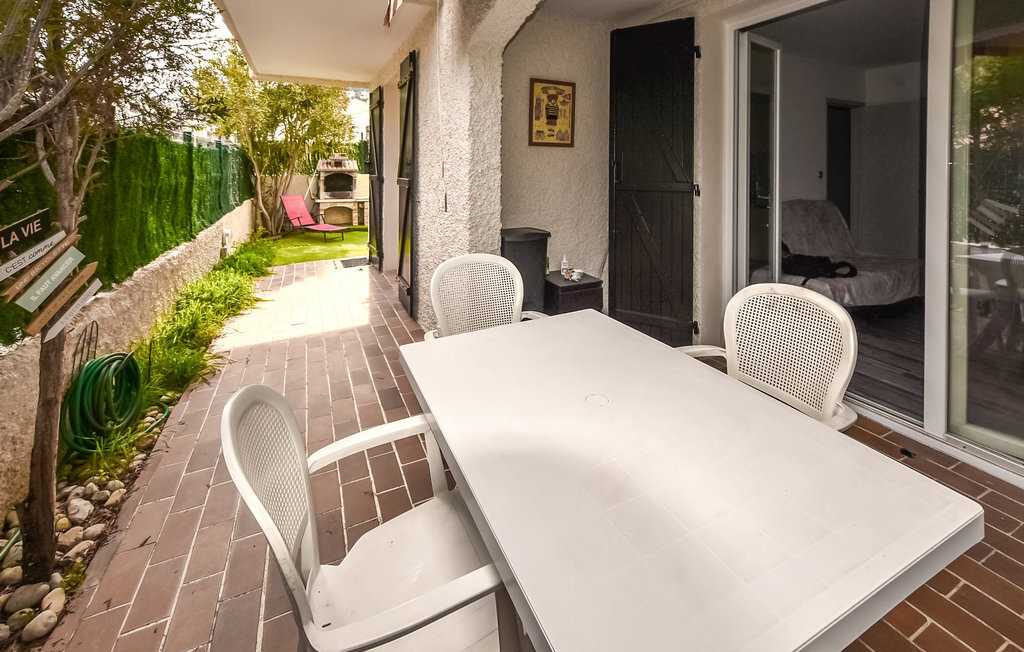 Appartement 2 chambres face à la plage à Saint-Cyr-sur-Mer - Photo 4