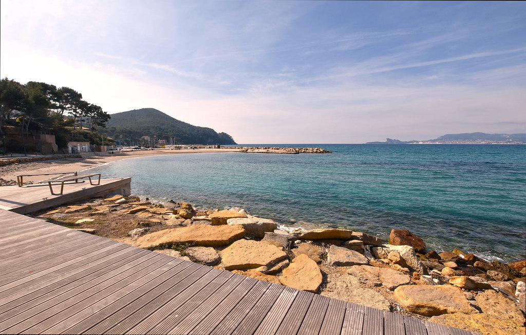 Appartement 2 chambres face à la plage à Saint-Cyr-sur-Mer - Photo 6