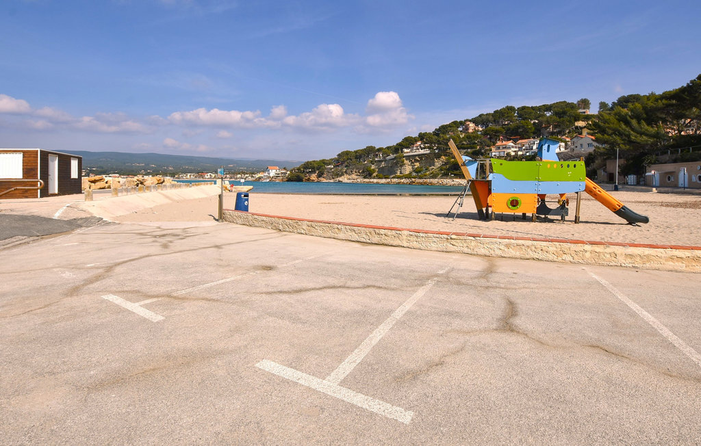 Appartement 2 chambres face à la plage à Saint-Cyr-sur-Mer - Photo 23