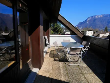 Duplex F2 avec parking, terrasse vue lac, 2-4 pers - Photo 2