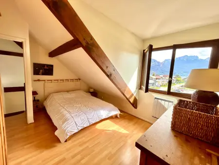 Duplex F2 avec parking, terrasse vue lac, 2-4 pers - Photo 4