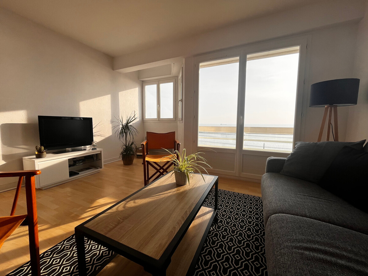 Studio face mer avec balcon et garage aux Sables-d'Olonne - Photo 4
