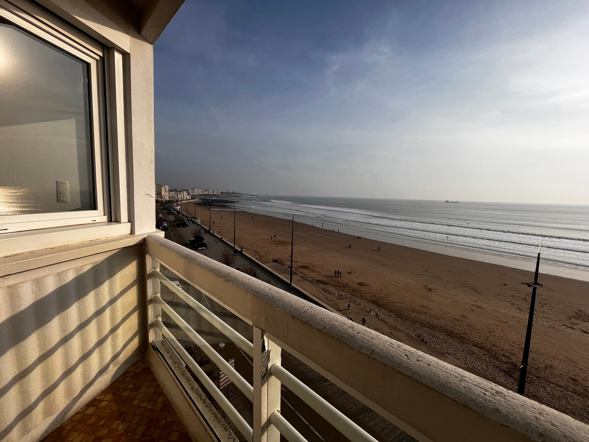 Studio face mer avec balcon et garage aux Sables-d'Olonne - Photo 8