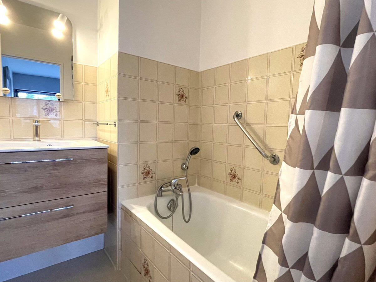 Studio 21 m² avec parking sécurisé à Aix-les-Bains - Photo 4