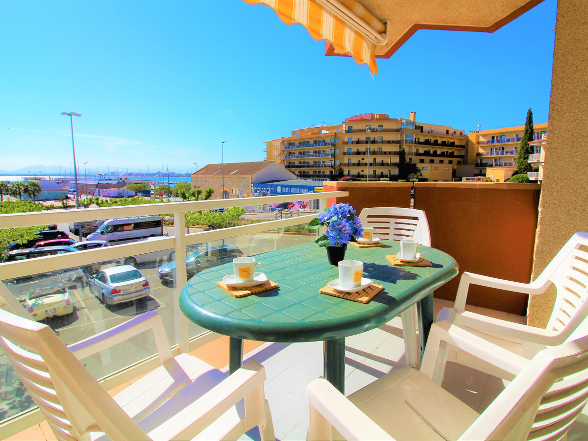 Appartement 6 personnes face au port de Roses - Photo 2