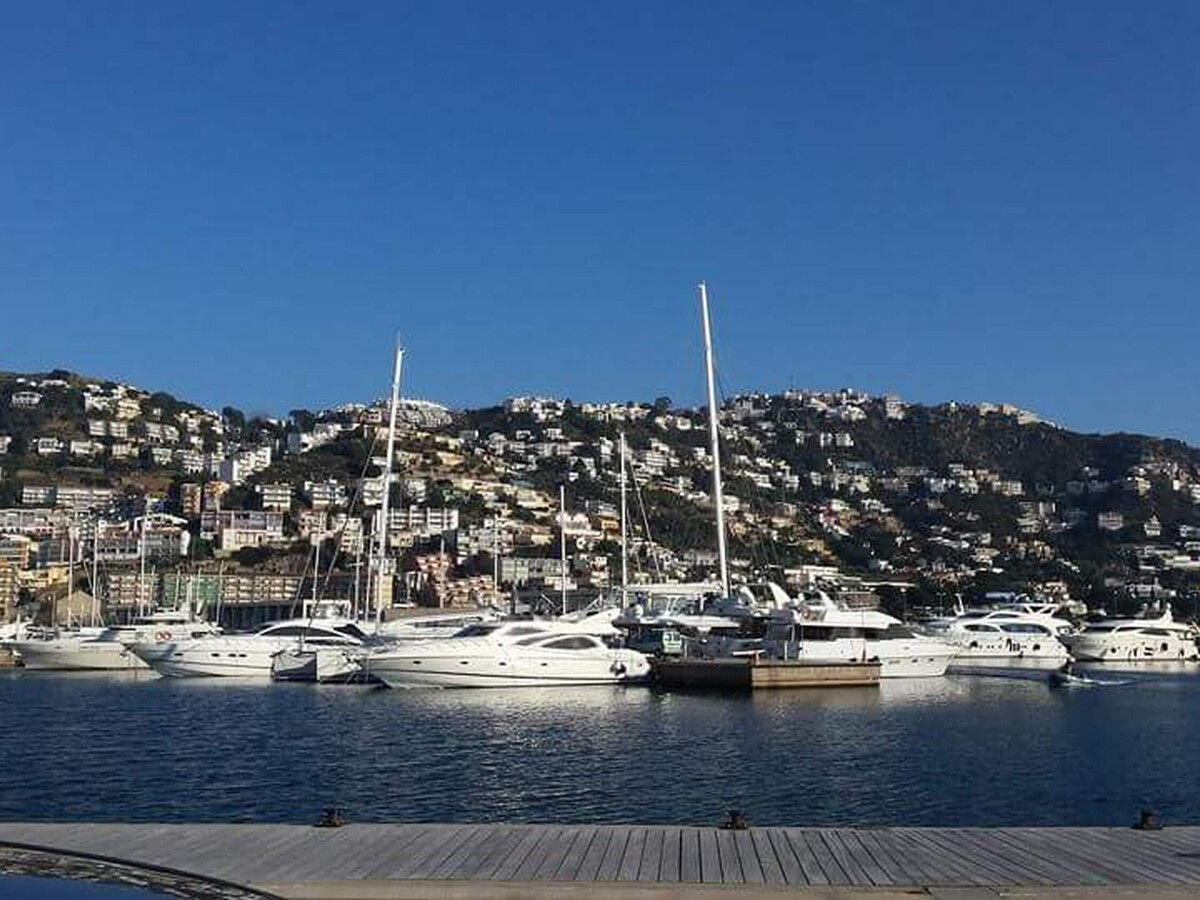 Appartement 6 personnes face au port de Roses - Photo 17