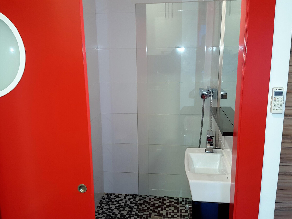 Studio rénové 30 m² à 30m de la plage, Roses - Photo 11