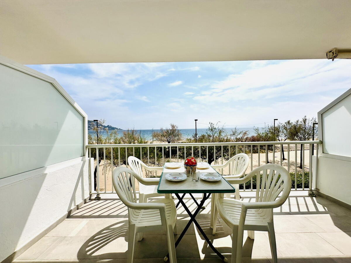 Appartement vue mer, terrasse 12 m² à Roses - Photo 1