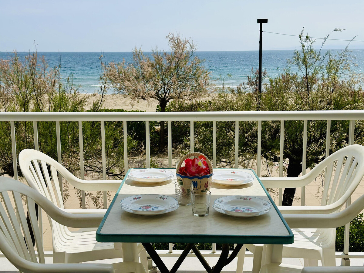 Appartement vue mer, terrasse 12 m² à Roses - Photo 3
