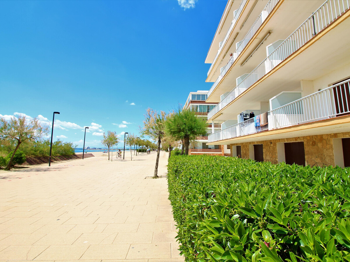 Appartement vue mer, terrasse 12 m² à Roses - Photo 17