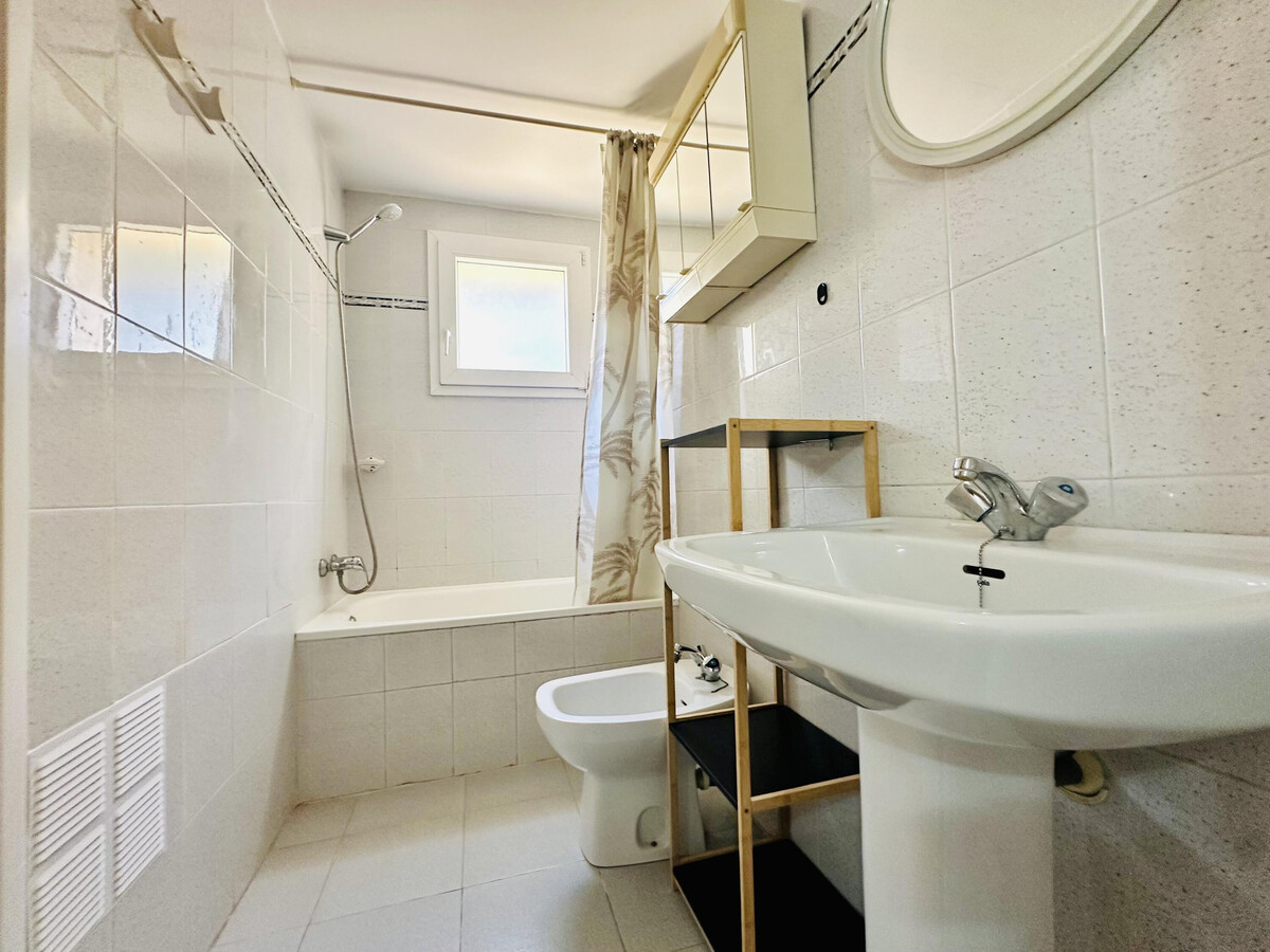 Appartement 55 m² terrasse baie de Roses - Photo 11