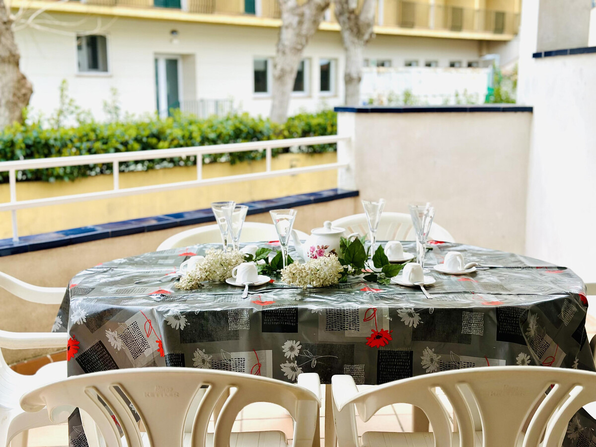 Appartement 6 personnes à Roses avec terrasse - Photo 4