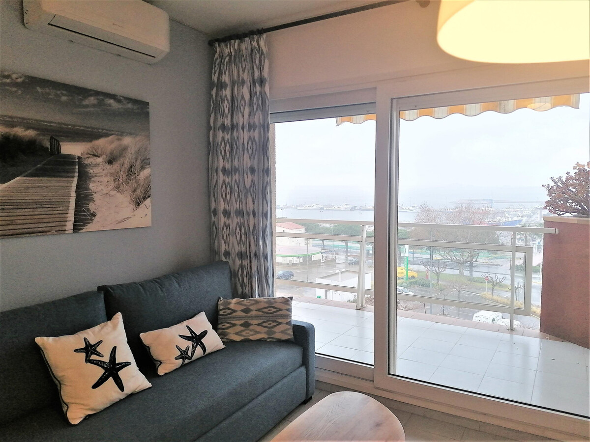 Appartement 35 m² face au port de Roses, terrasse 10 m² - Photo 3