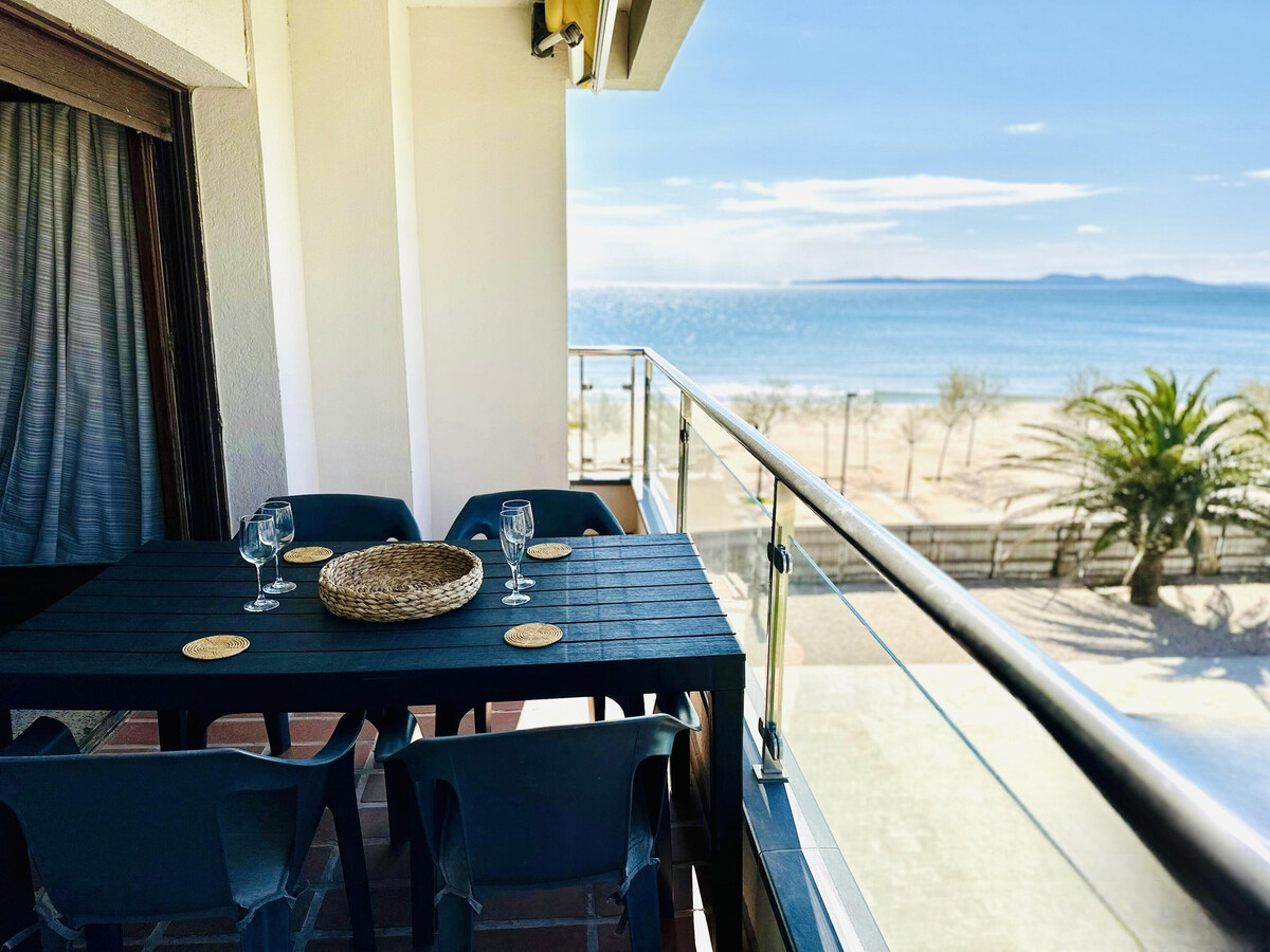 Appartement bord de mer, 1 chambre, 4 personnes à Roses - Photo 1