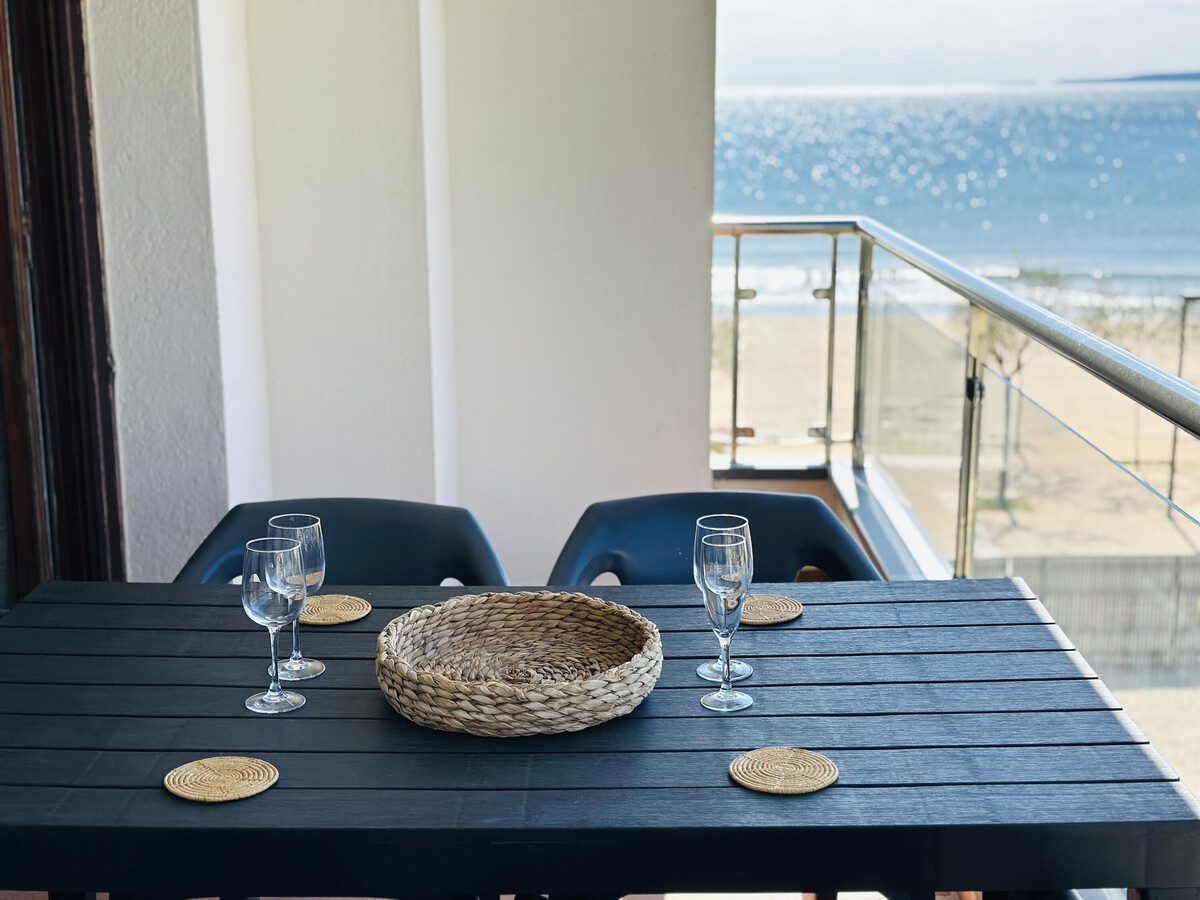 Appartement bord de mer, 1 chambre, 4 personnes à Roses - Photo 3