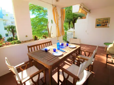 Location appartement à Roses, Appartement avec Piscine, Près de la Plage, Idéal pour Randonnées et Sports Nautiques