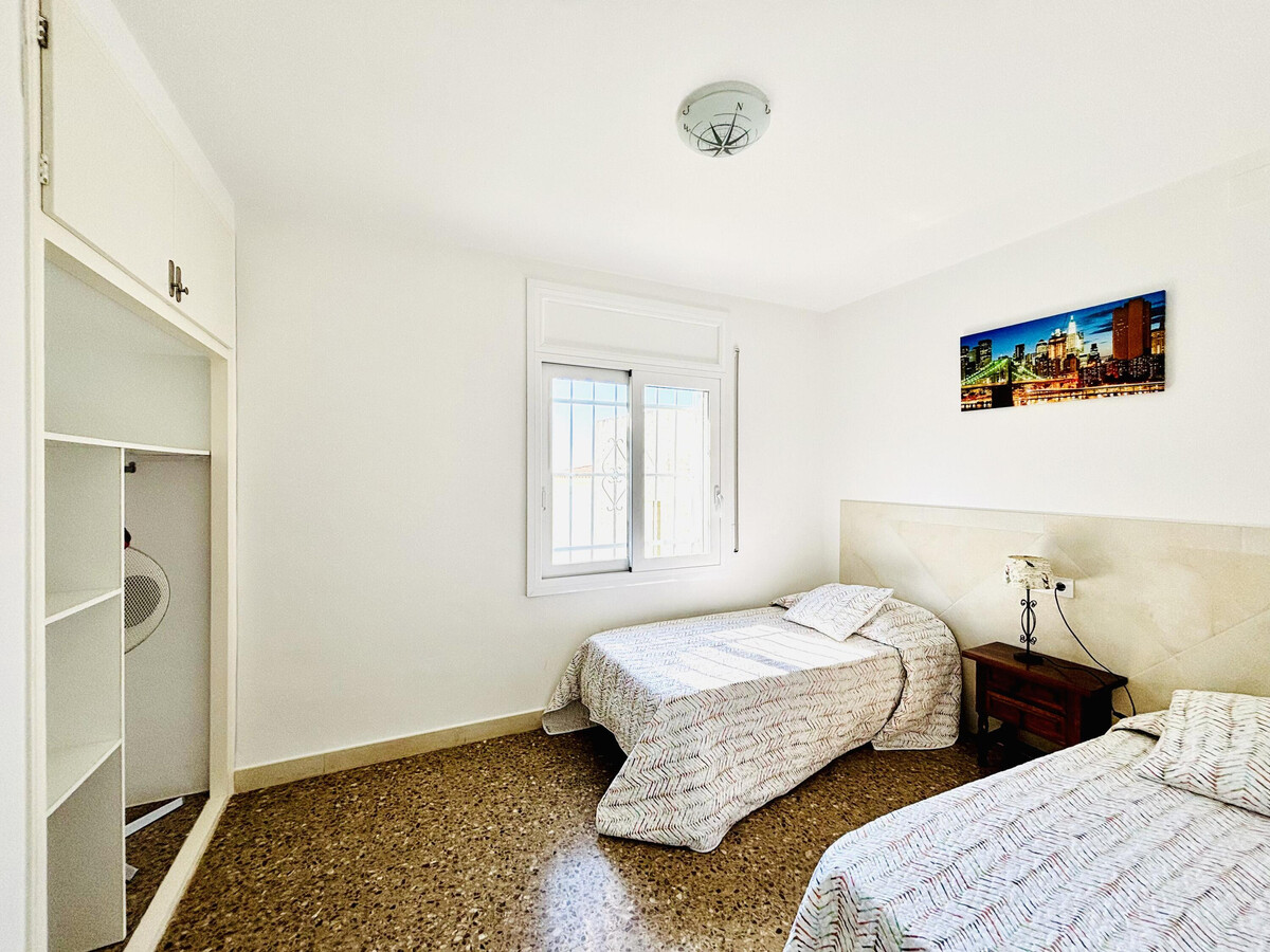 Apartamento Corsario: terraza con vistas al mar, 1 min playa - Photo 13
