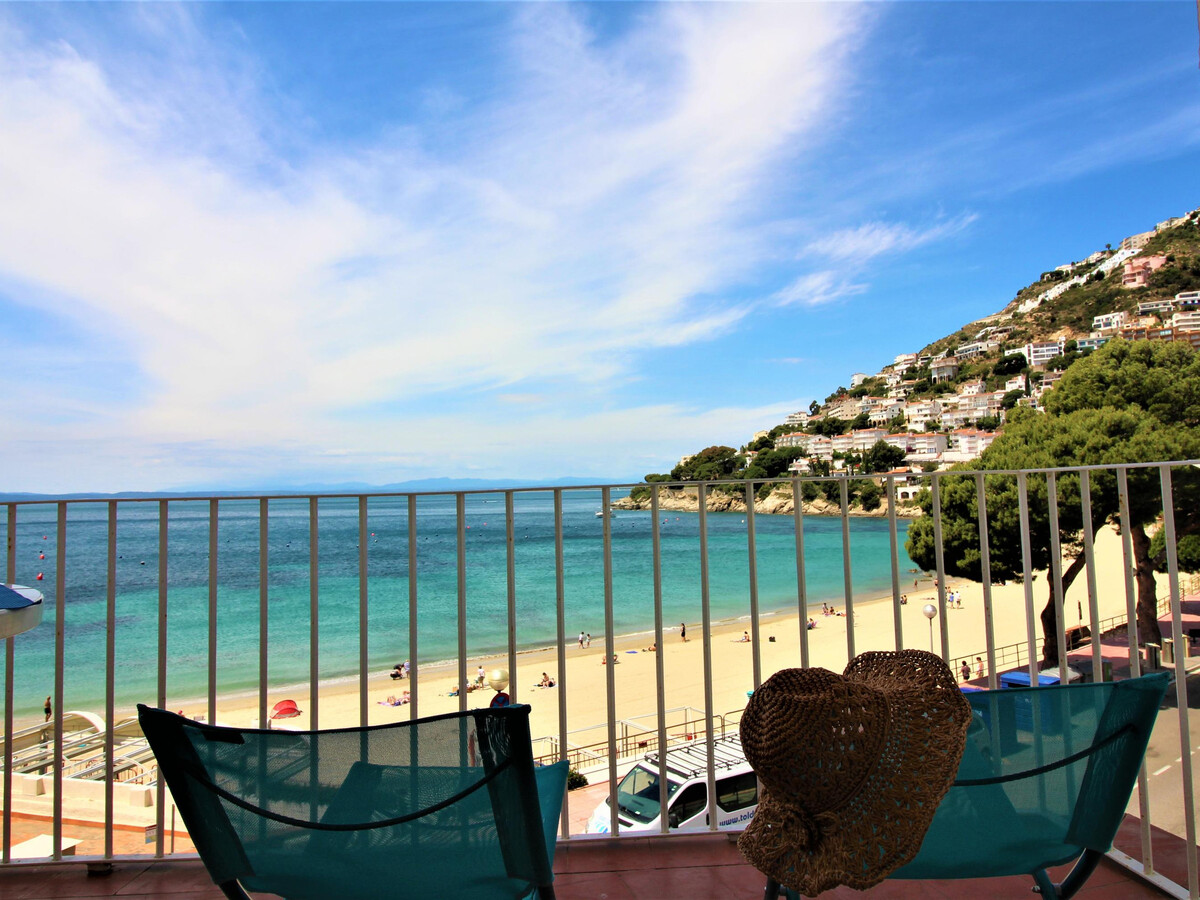 Appartement 6 pers. deuxième ligne de plage à Roses - Photo 1
