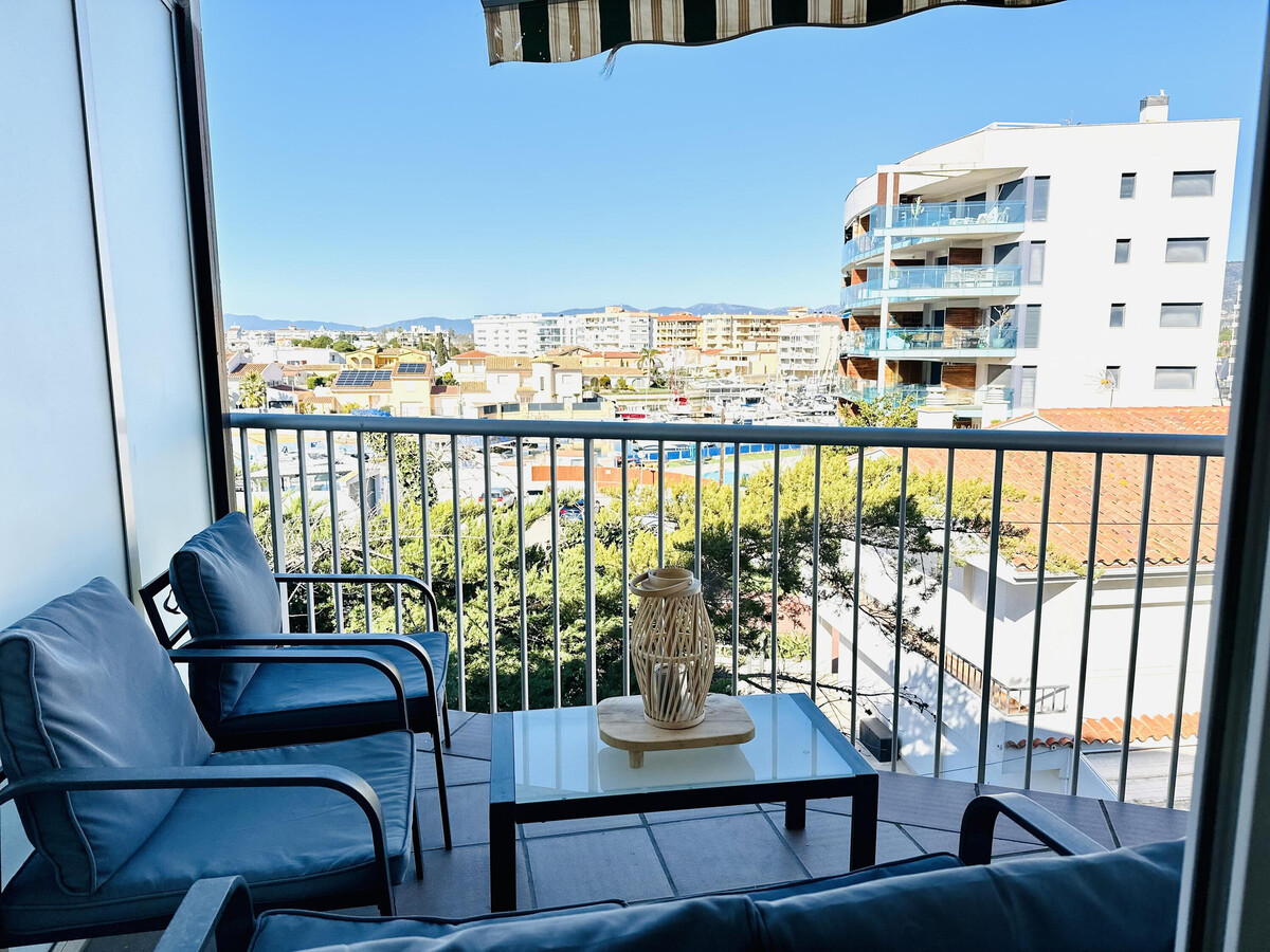 Appartement 2ch Roses – Vue canal, terrasse 10m² - Photo 5