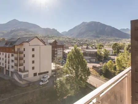 Duplex 3 pièces avec balcon vue montagne à Briançon : photo 9