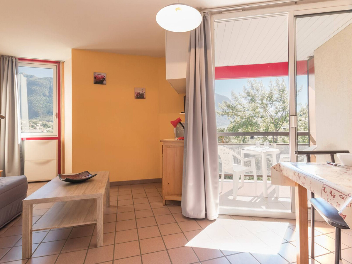 Studio 4 pers Briançon, balcon sud face Mélezin - Photo 1