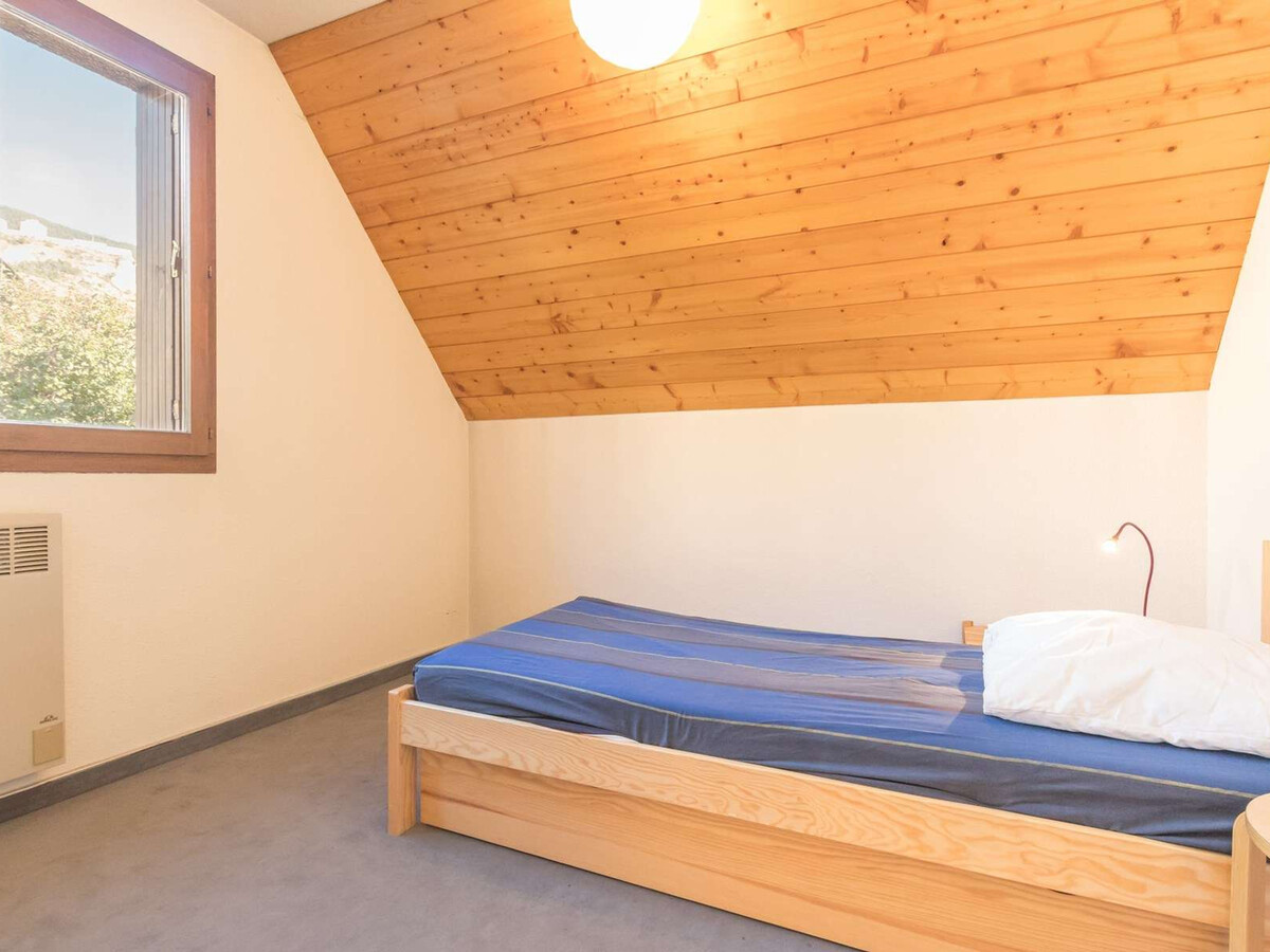 Appartement 2 pièces centre Briançon, balcon sud-ouest - Photo 4
