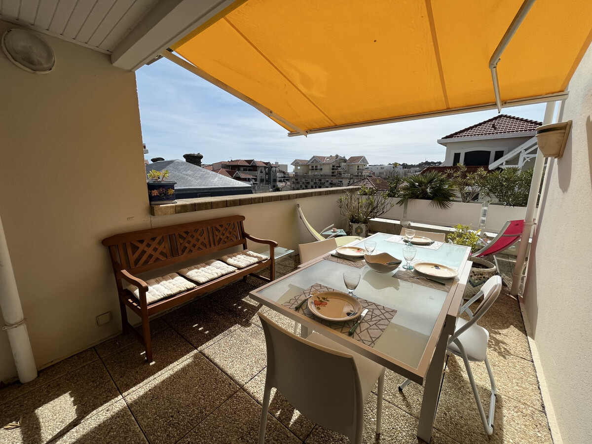 T3 centre Arcachon, terrasse sud, parking et ménage - Photo 1