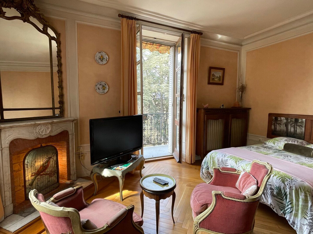 Studio 53m² centre-ville Aix-les-Bains, balcon Sud-Ouest - Photo 1
