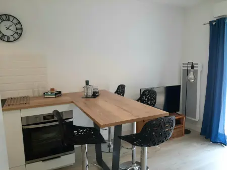 Appartement cosy avec balcon, proche centre et plages, parking inclus - Photo 14