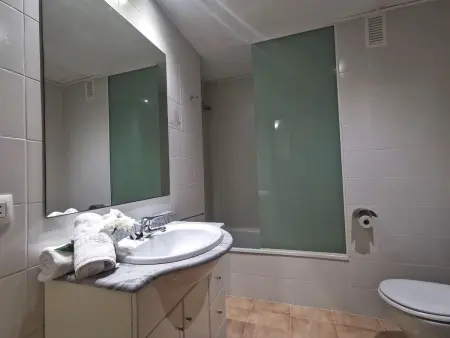 Neptuno : appartement 2 chambres avec piscine à Platja d'Aro : photo 8