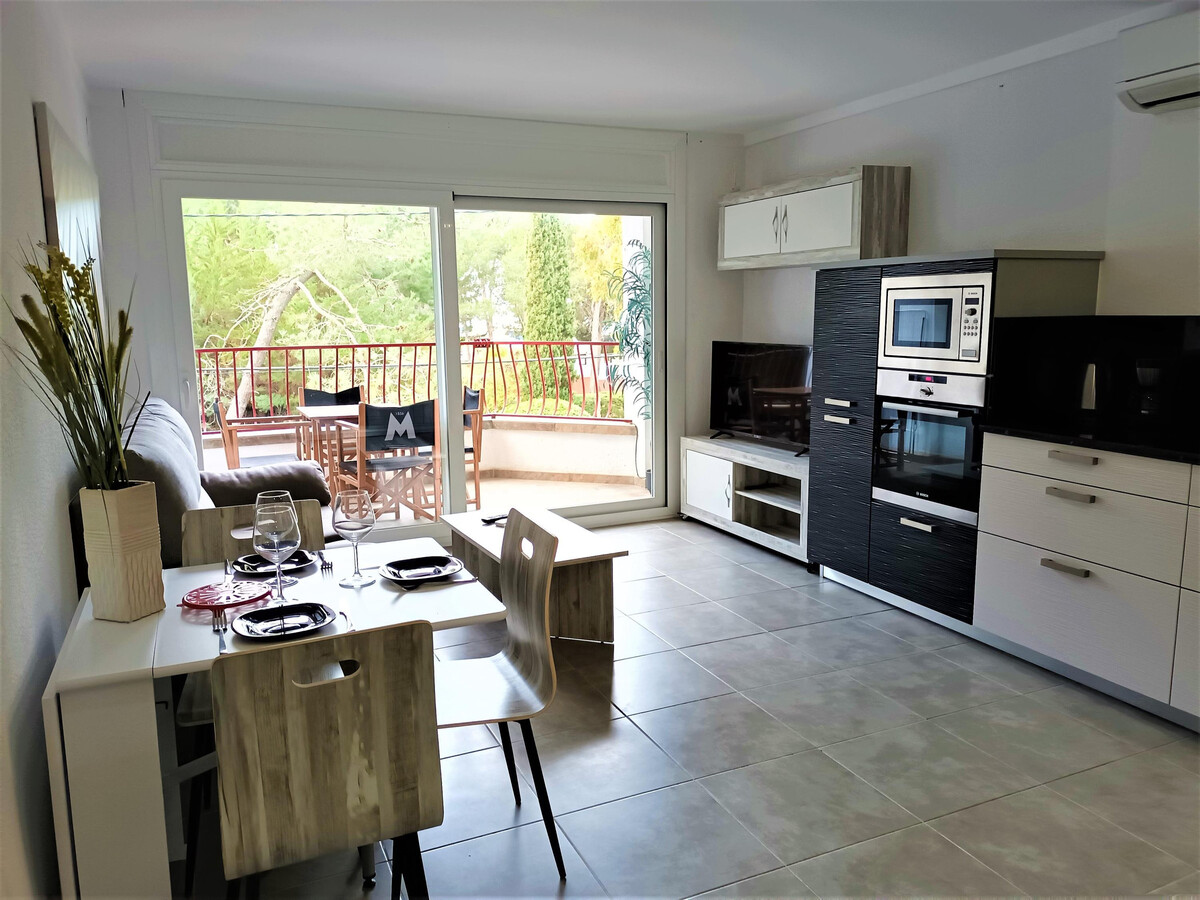 Appartement central Roses, plage à 50m, clim, terrasse - Photo 6