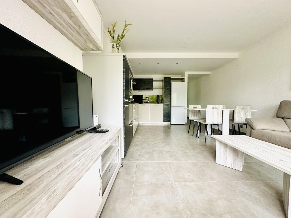 Appartement central Roses, plage à 50m, clim, terrasse - Photo 8