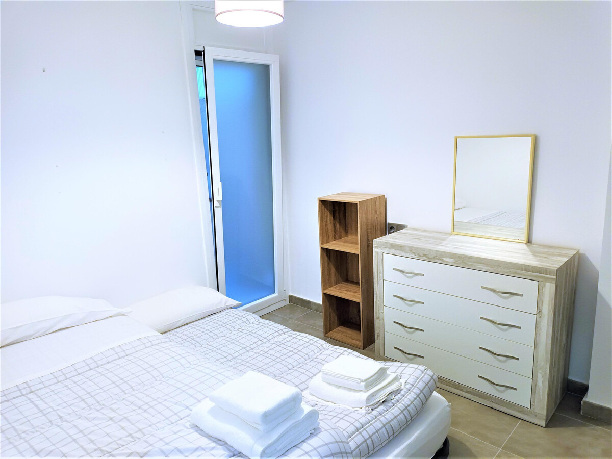 Appartement central Roses, plage à 50m, clim, terrasse - Photo 18