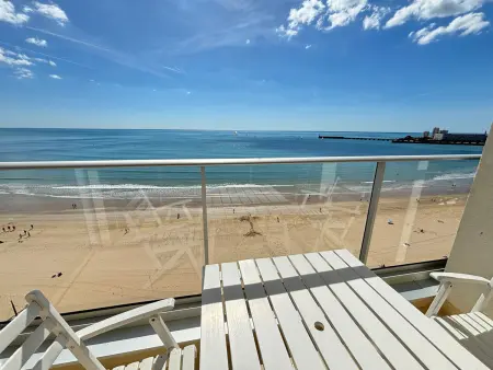Appartement T2 avec balcon face mer, Location Appartement 4 personnes à Les Sables d'Olonne - Photo 2