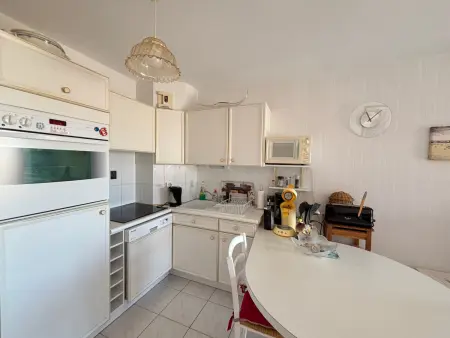 Appartement 2 étoiles avec piscine à La Chaume : photo 7