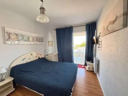 Appartement 2 étoiles avec piscine à La Chaume : photo 8
