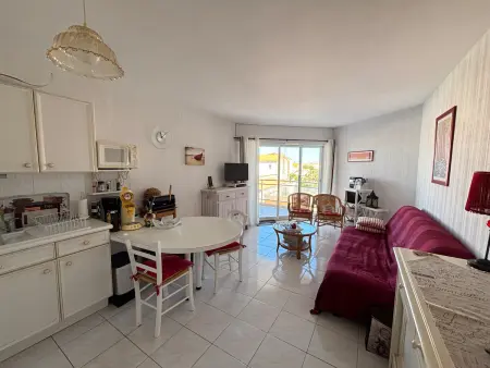 Appartement 2 étoiles avec piscine à La Chaume : photo 13