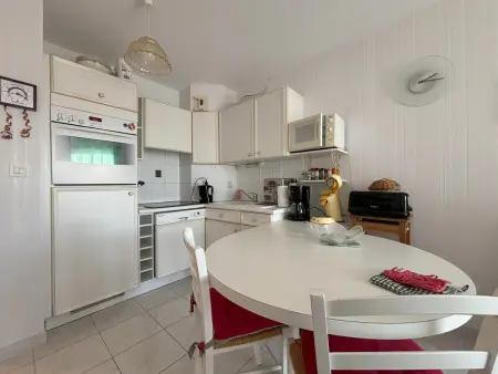 Appartement 2 étoiles avec piscine à La Chaume : photo 18