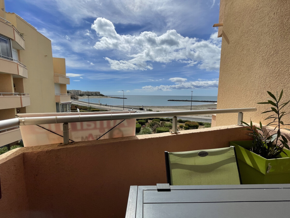 Appartement 2 pièces à Sète, 50 m des plages, terrasse vue mer - Photo 1
